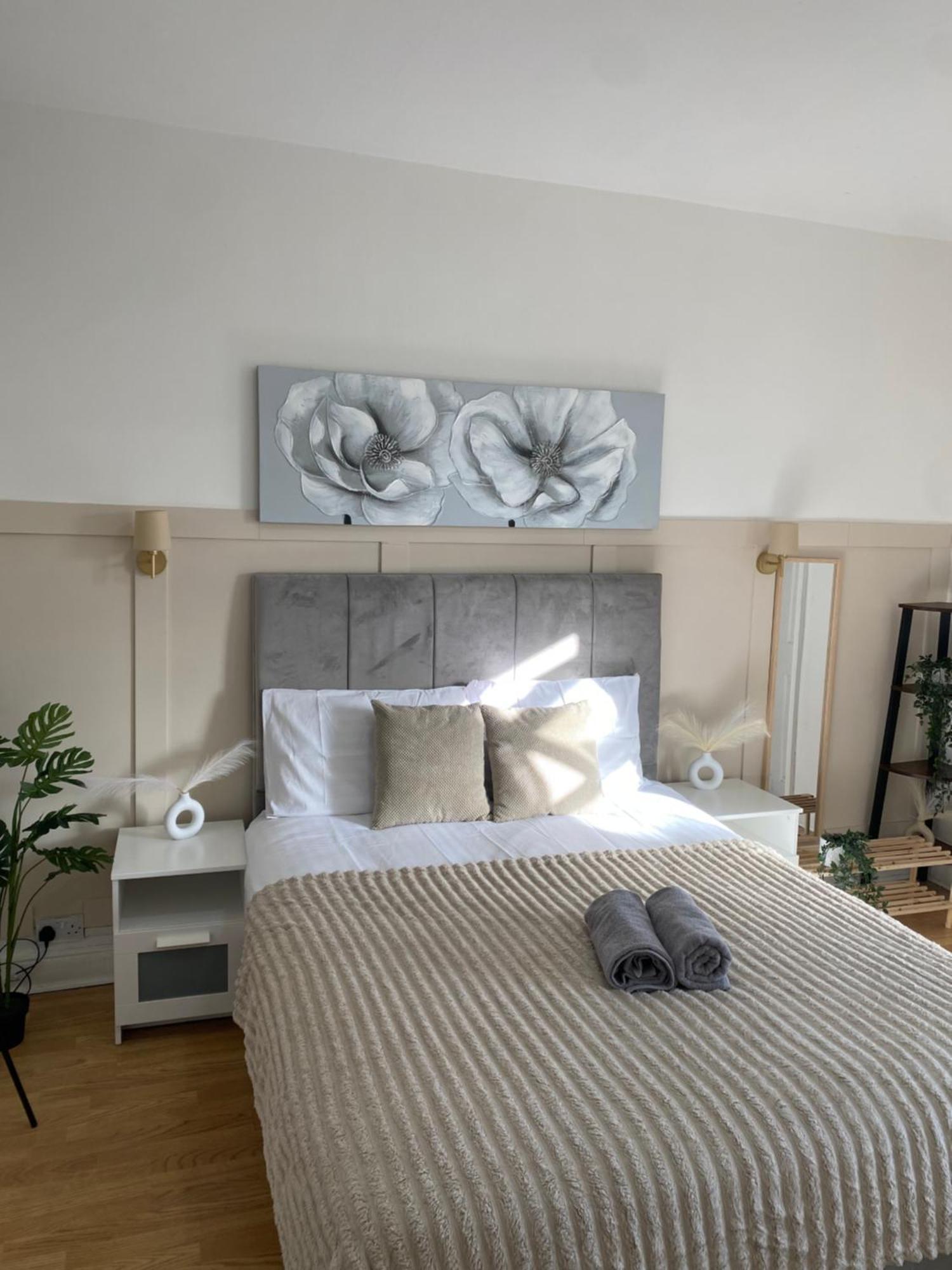 Modern Townhouse-Free Parking-Games Room-Fast W-Ifi Manchester Exterior photo